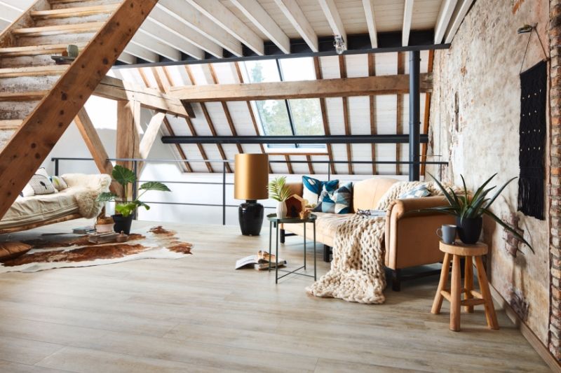 Le parquet semi massif est un plancher en bois où plusieurs couches de bois sont collées ensemble de manière croisée.